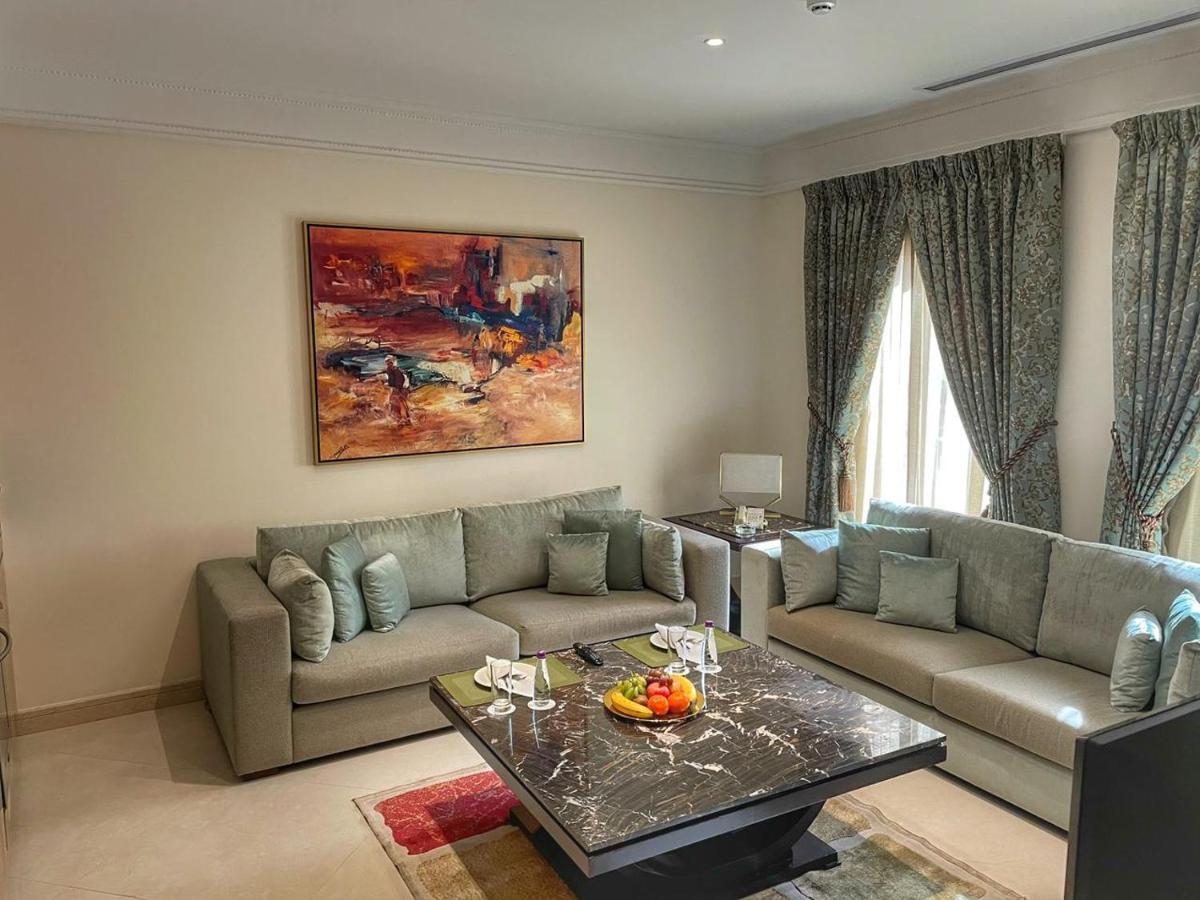 Vivienda Hotel Villas Riyadh Bagian luar foto