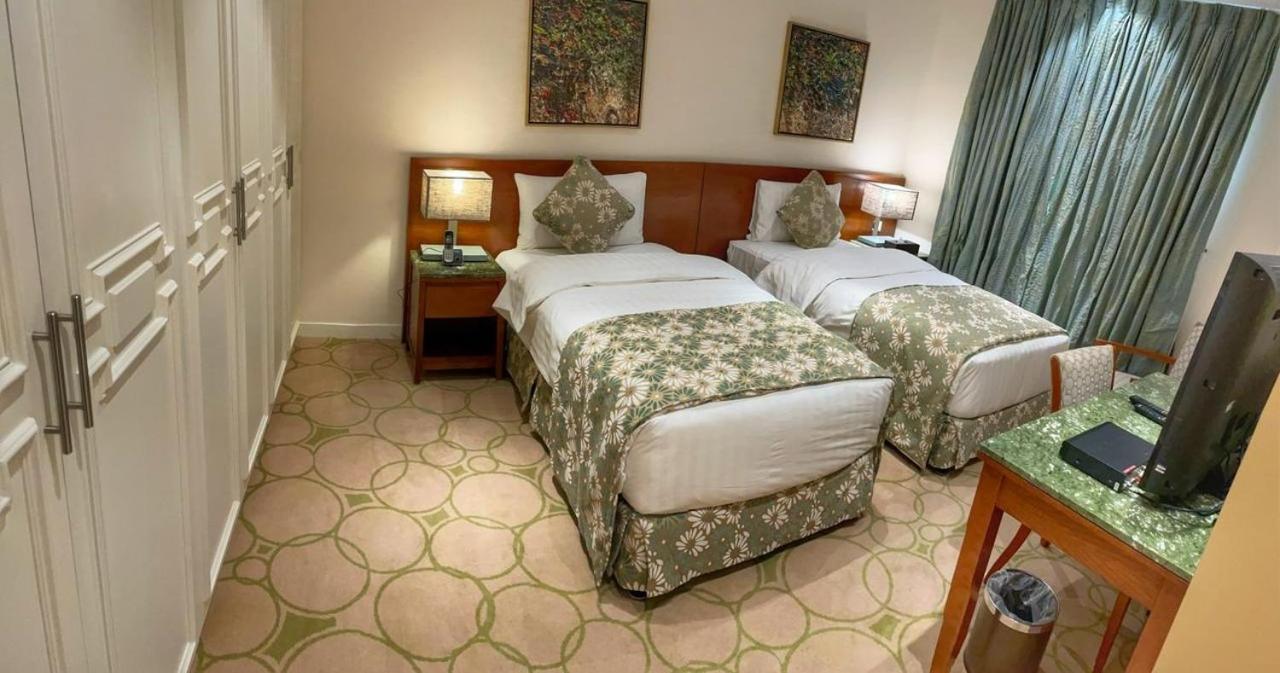 Vivienda Hotel Villas Riyadh Bagian luar foto