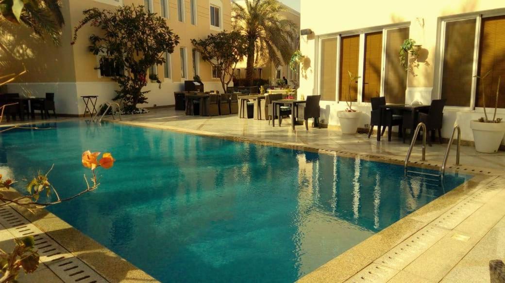 Vivienda Hotel Villas Riyadh Bagian luar foto