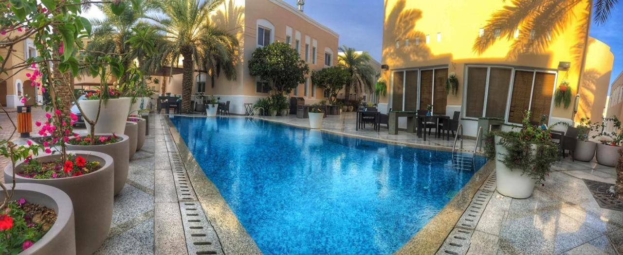 Vivienda Hotel Villas Riyadh Bagian luar foto