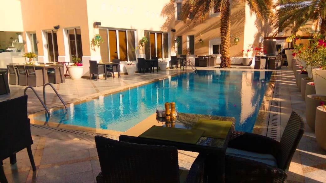 Vivienda Hotel Villas Riyadh Bagian luar foto