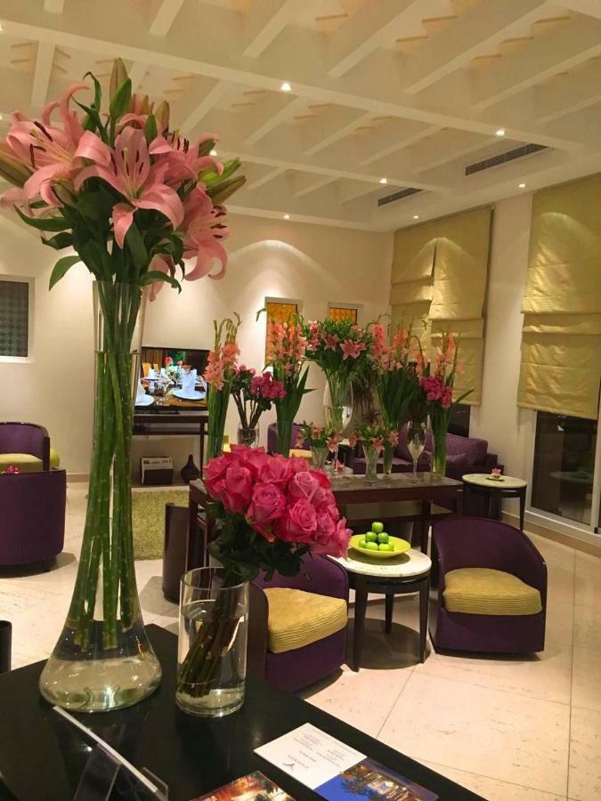 Vivienda Hotel Villas Riyadh Bagian luar foto