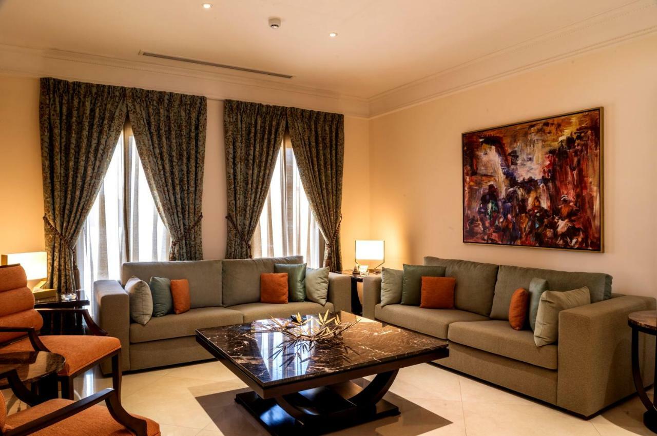 Vivienda Hotel Villas Riyadh Bagian luar foto